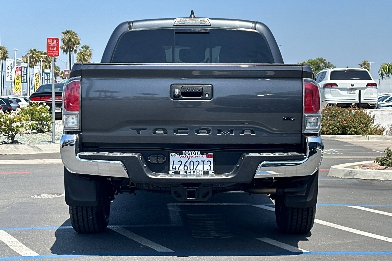 Used 2023 Toyota Tacoma TRD Off-Road w/ Black Out Package (TMS) AWD/4WD image 5