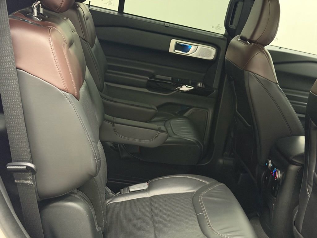 Used 2023 Ford Explorer Platinum w/ Technology Package image 25