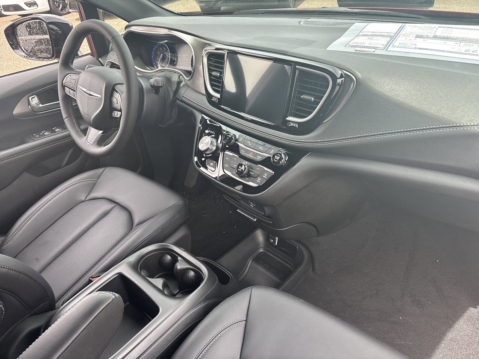 New 2026 Chrysler Pacifica Select w/ S Appearance Package FWD image 9