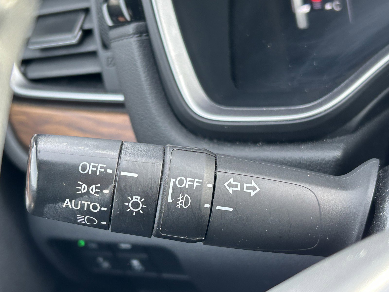 Used 2020 Honda CR-V Touring image 24