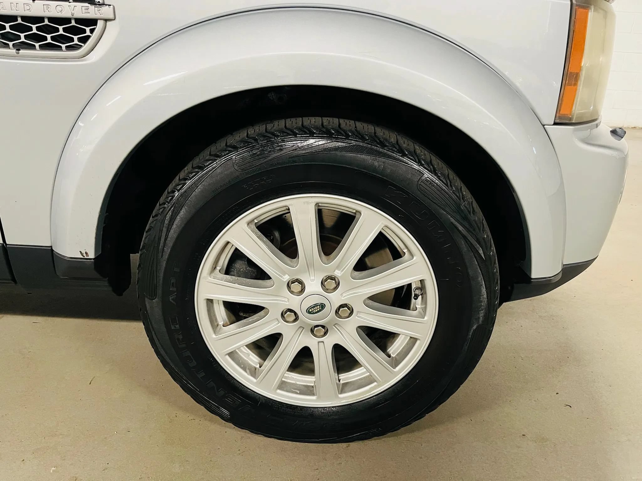 Used 2010 Land Rover LR4 HSE AWD/4WD image 20