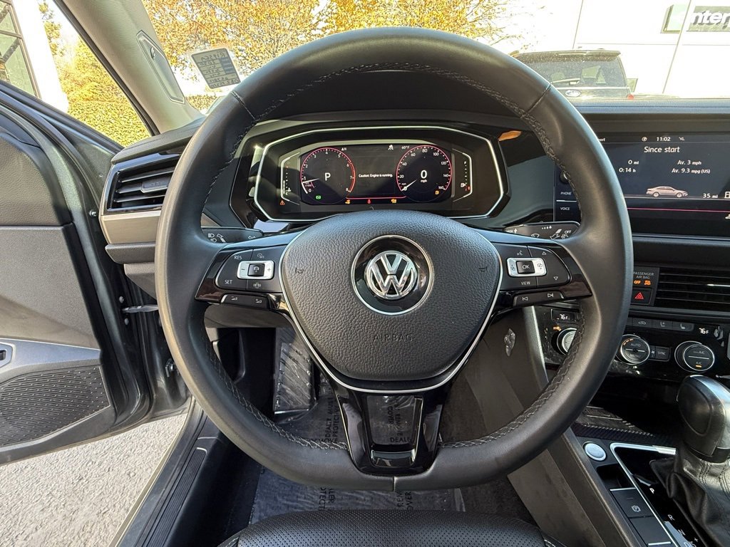 Used 2020 Volkswagen Jetta SEL Premium image 14