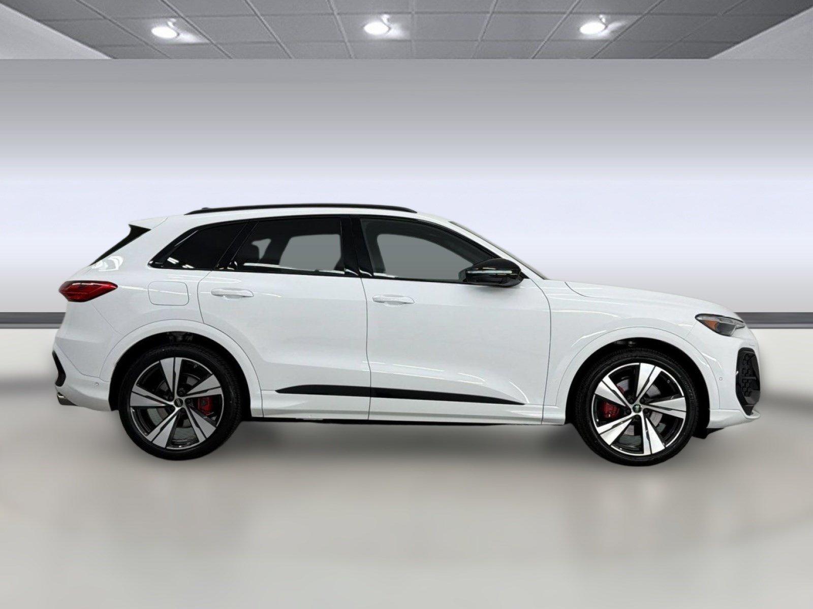 New 2026 Audi SQ5 Prestige AWD/4WD image 8