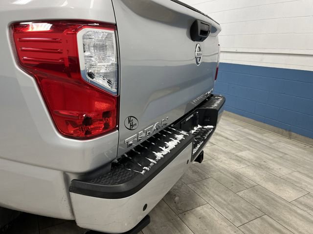 Used 2020 Nissan Titan SV w/ SV Convenience Package image 34