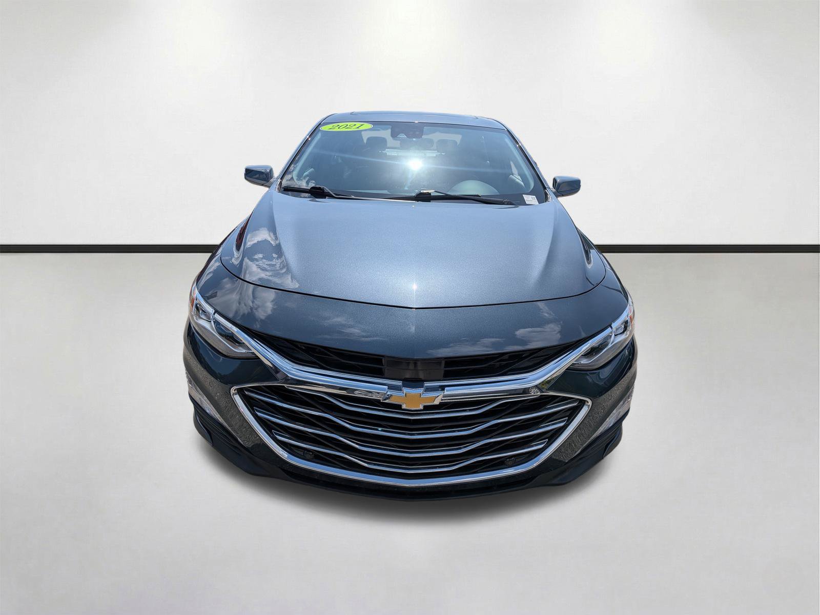 Used 2021 Chevrolet Malibu Premier FWD image 9