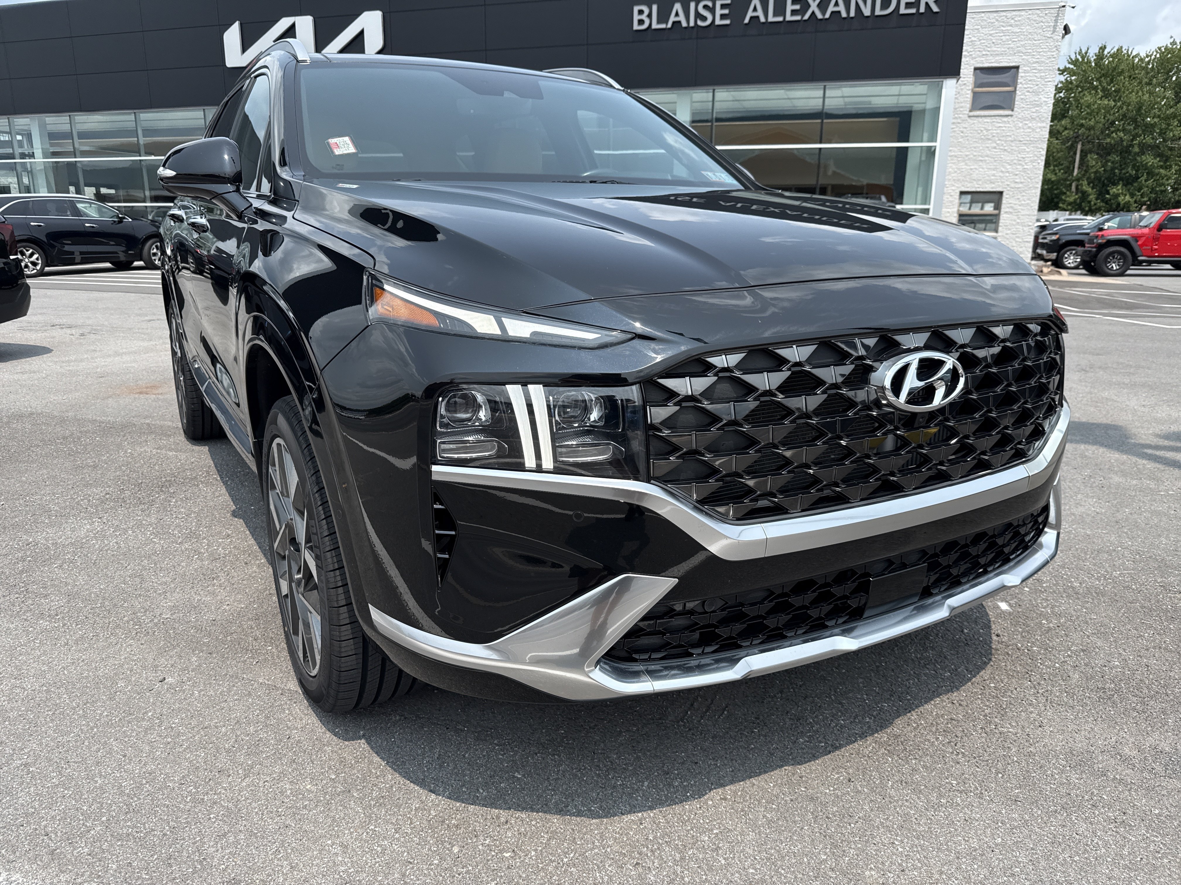 Used 2023 Hyundai Santa Fe Calligraphy w/ Cargo Package
