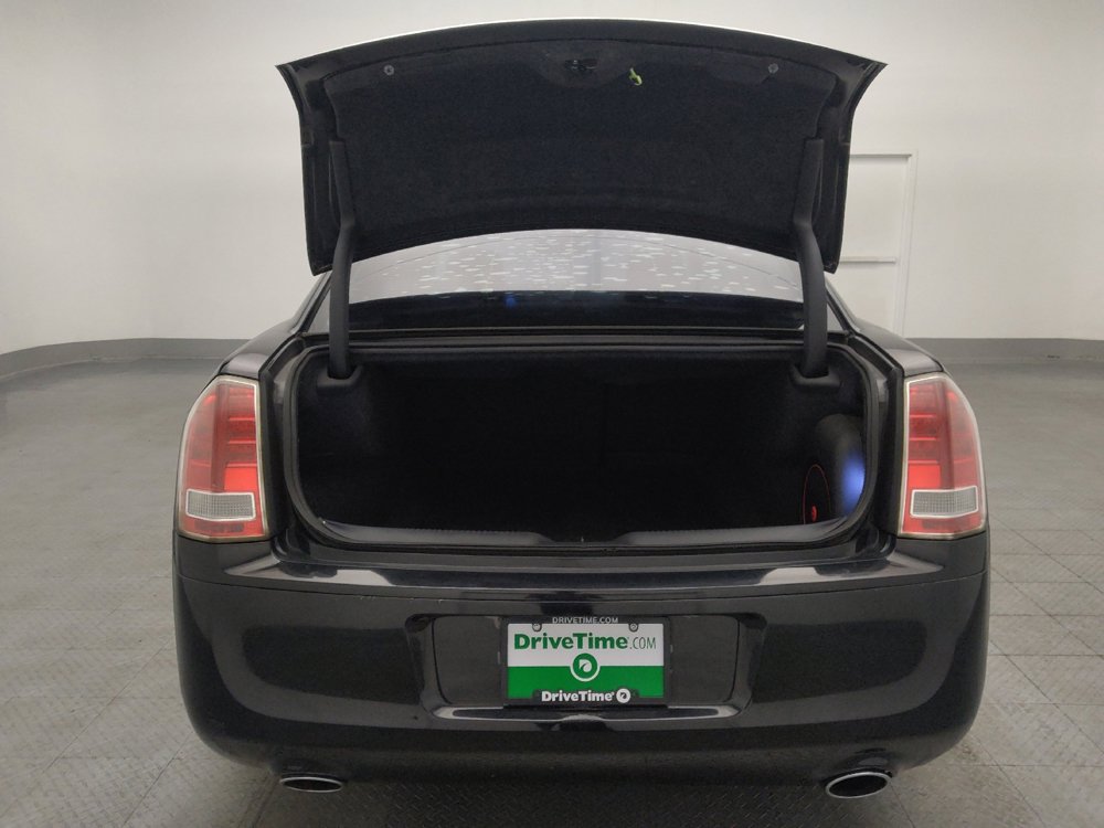 Used 2013 Chrysler 300 S image 29