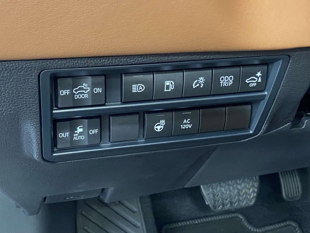Used 2025 Toyota Tundra 1794 Edition image 20