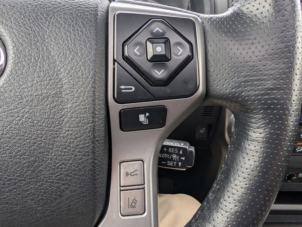 Used 2023 Toyota 4Runner Limited AWD/4WD image 30