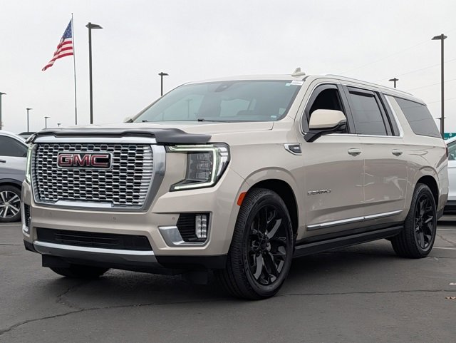 Used 2022 GMC Yukon XL Denali w/ Denali Ultimate Package