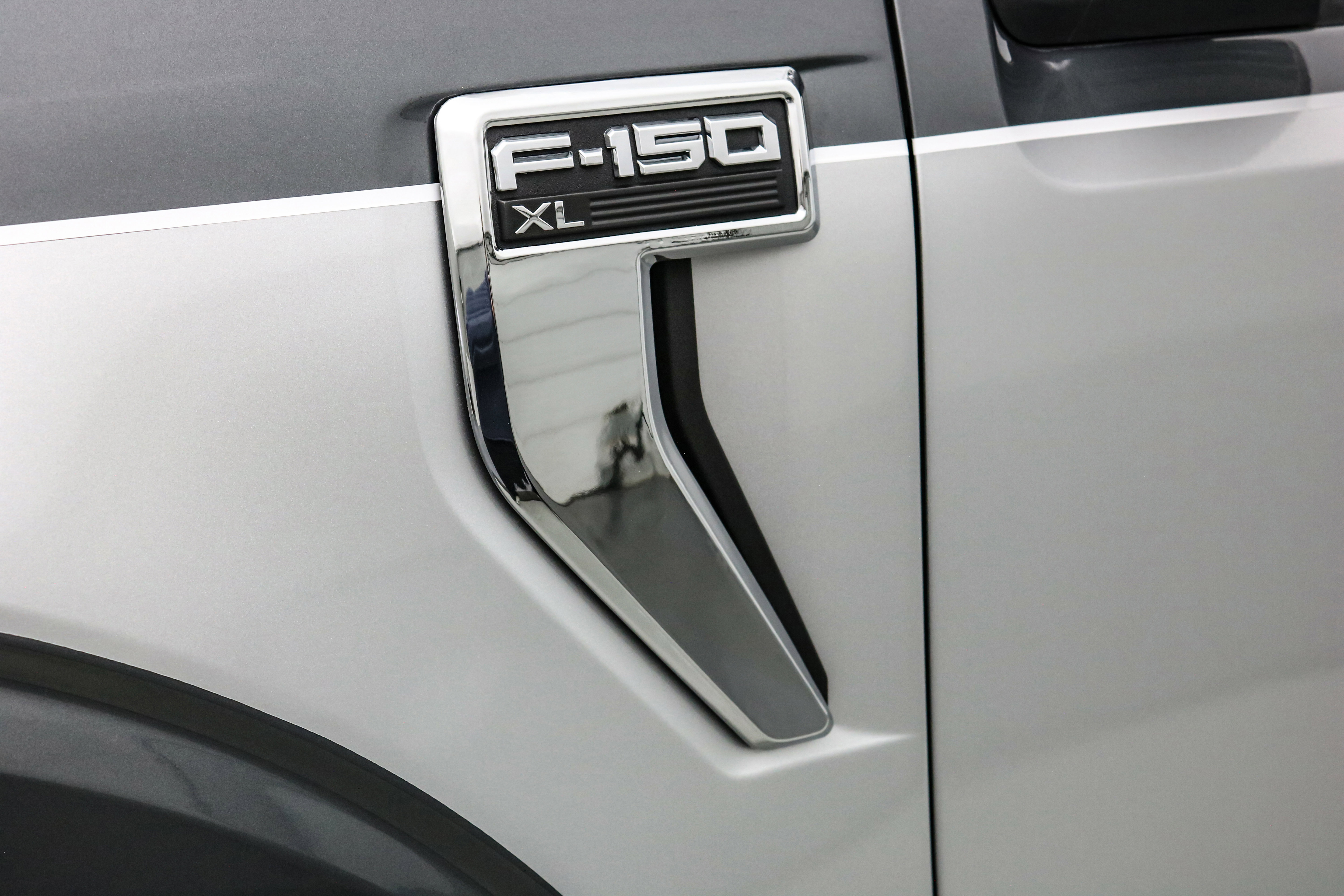 New 2025 Ford F150 XL w/ Equipment Group 103A High image 23