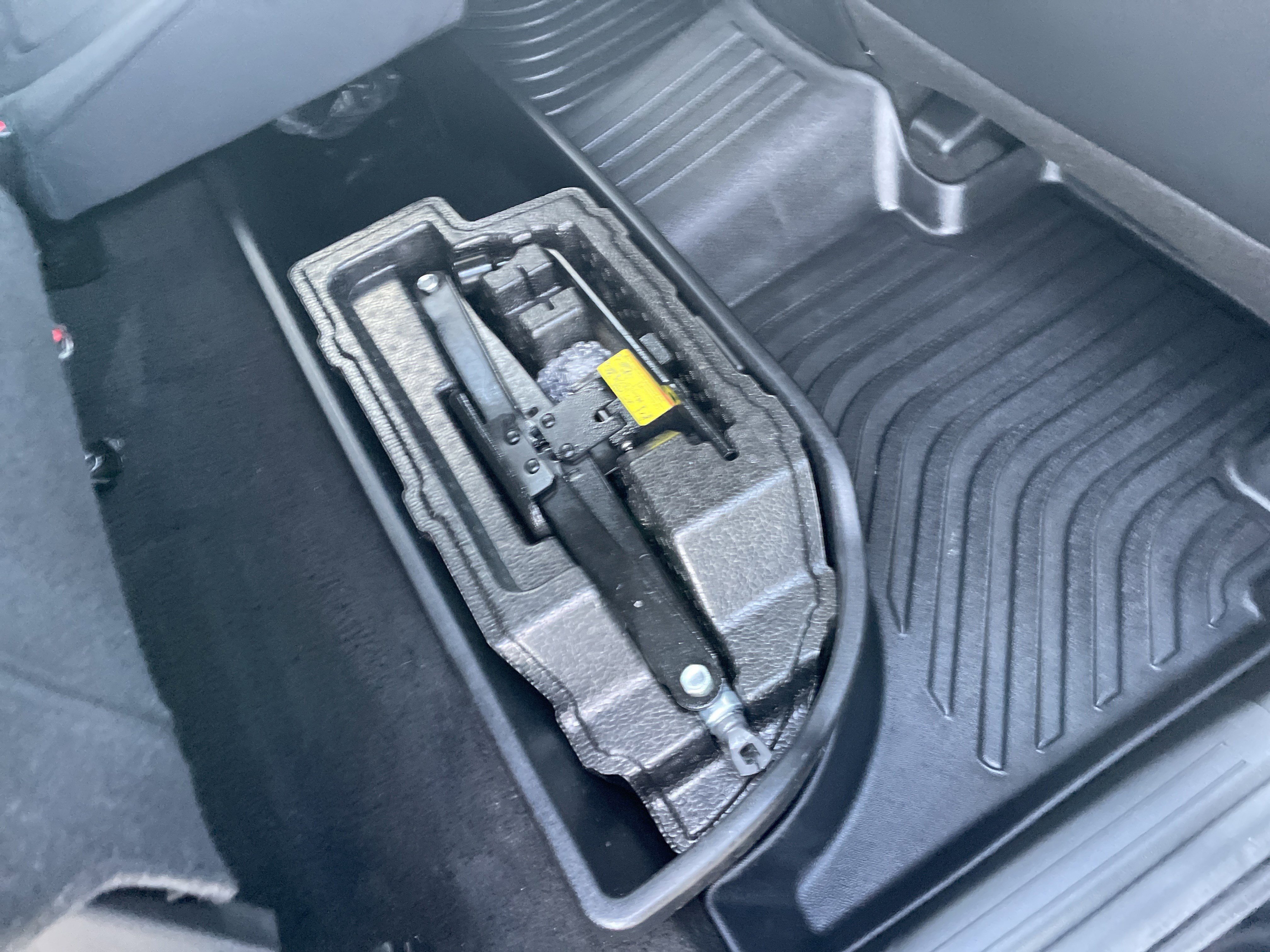 Used 2024 Hyundai Santa Cruz Night image 21