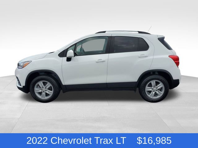 Certified 2022 Chevrolet Trax LT w/ LT Convenience Package image 2