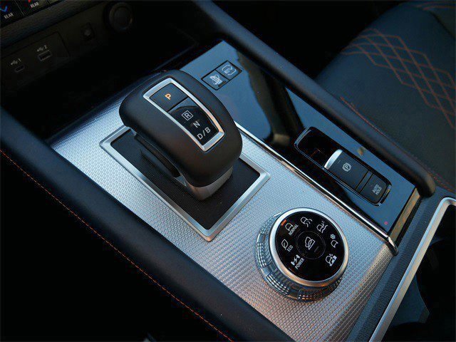 Used 2025 Mitsubishi Outlander SEL image 22