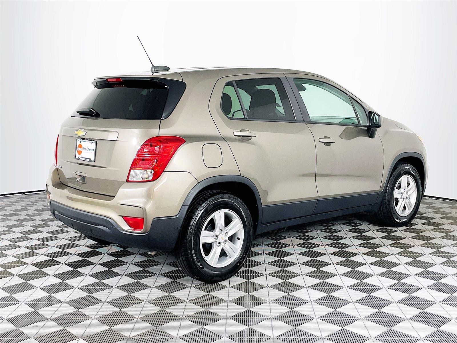 Used 2020 Chevrolet Trax LS w/ Tint and Cruise Package image 9