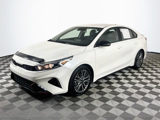 Used 2022 Kia Forte GT-Line FWD image 4