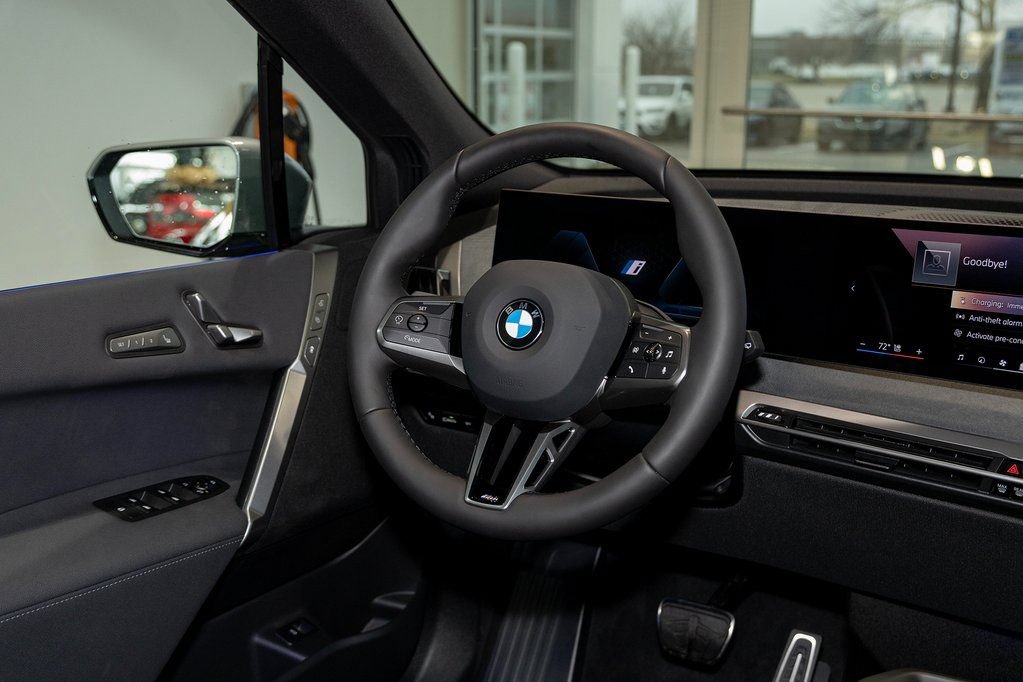 Used 2026 BMW iX xDrive60 w/ M Sport Package AWD/4WD image 39