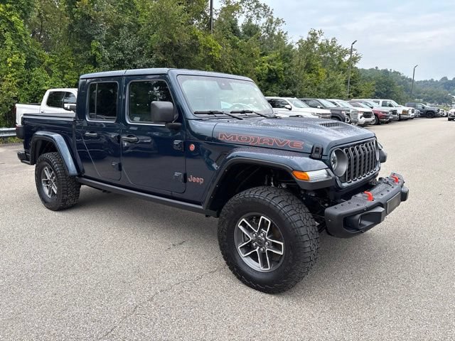 Used 2025 Jeep Gladiator Mojave AWD/4WD image 7