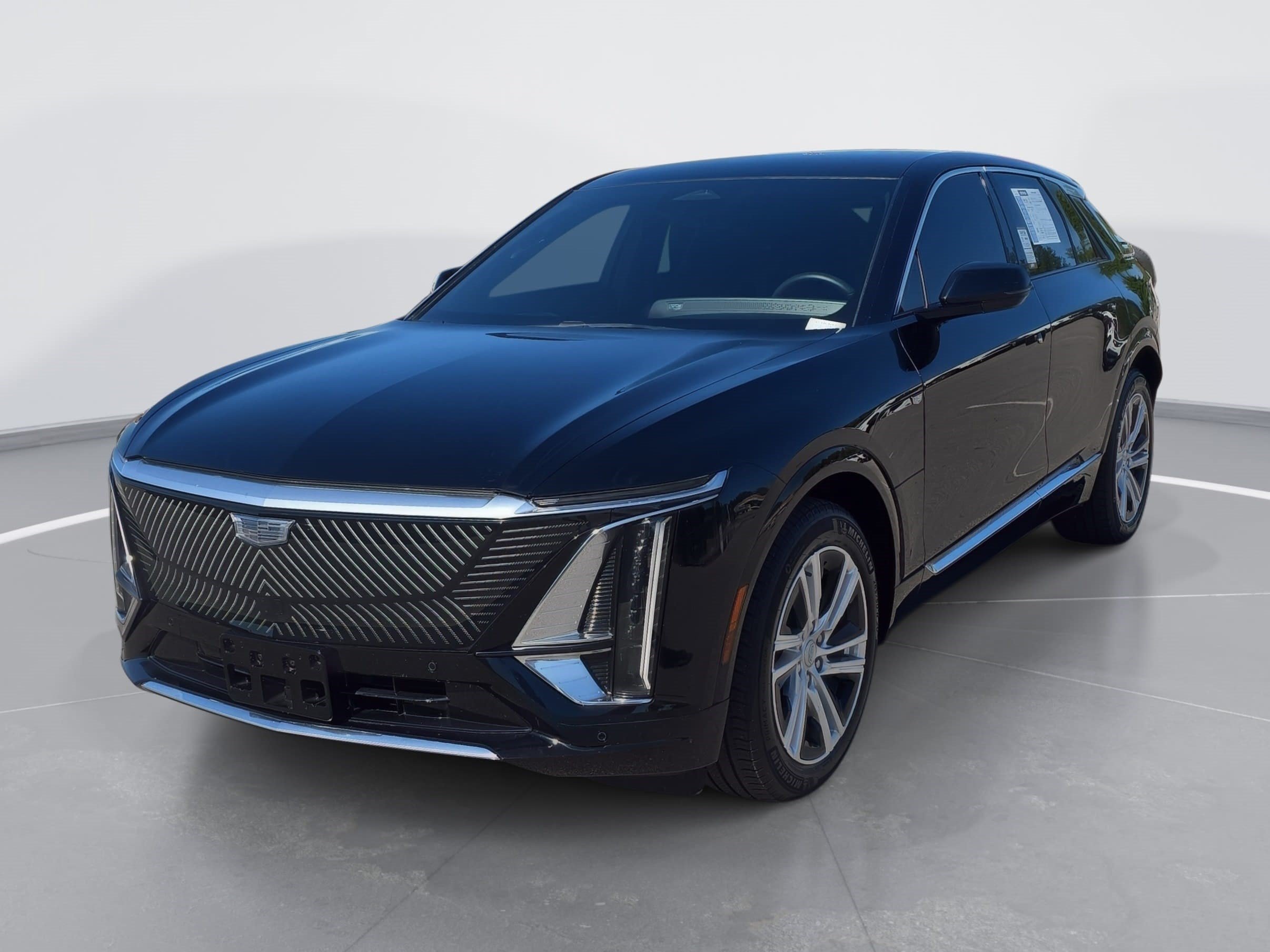 Certified 2024 Cadillac Lyriq Tech RWD image 7