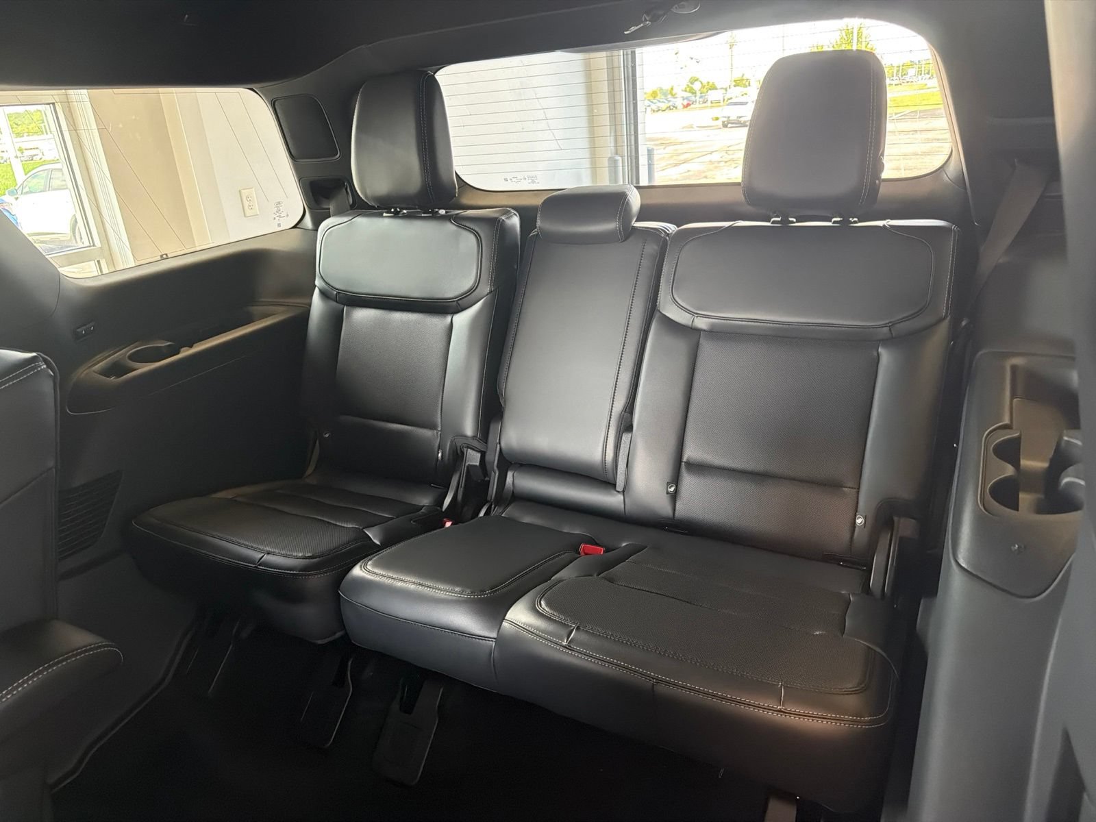 New 2027 Ford Expedition Platinum w/ Stealth Appearance Package AWD/4WD image 13
