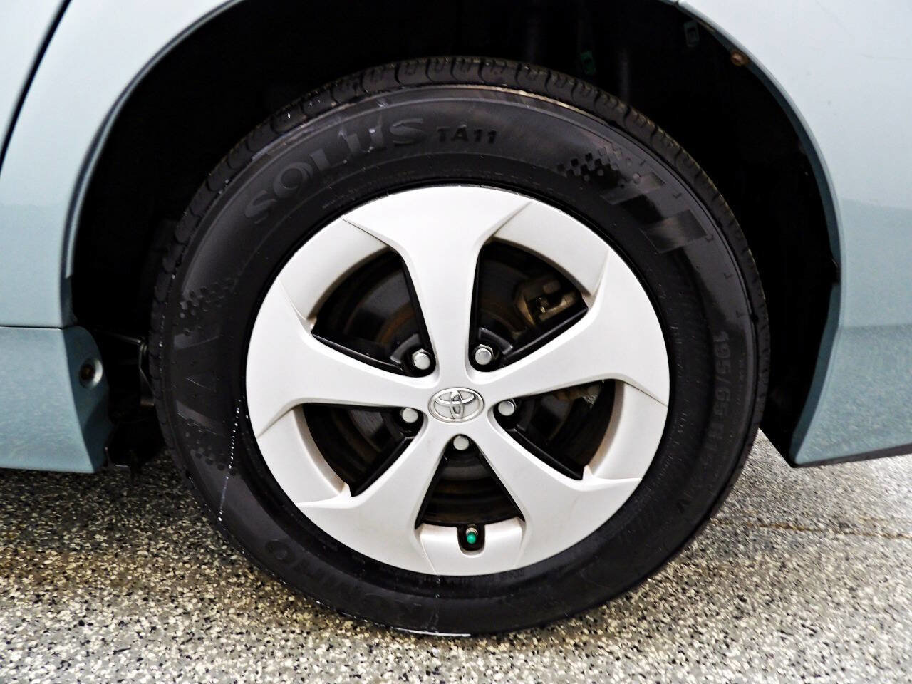 Used 2013 Toyota Prius Four FWD image 20