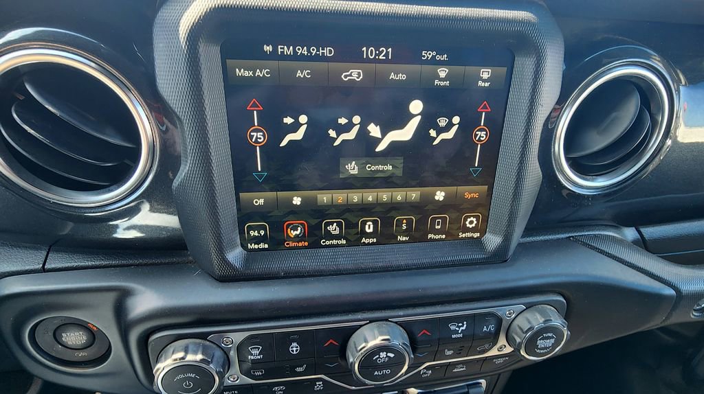 Used 2022 Jeep Wrangler Unlimited Rubicon w/ Trailer Tow Package image 37