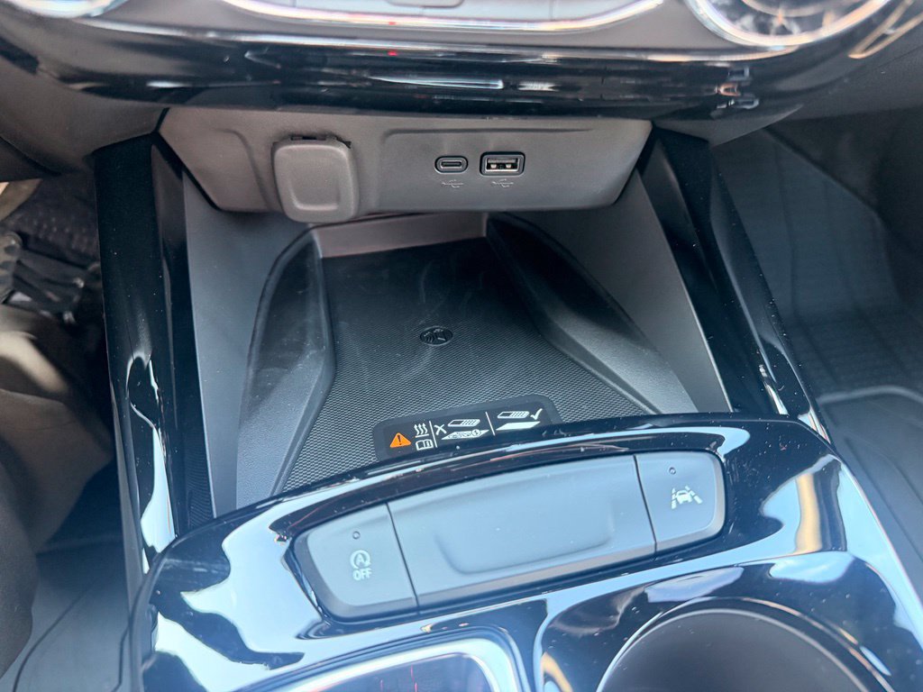 New 2026 Chevrolet Trax RS w/ Sunroof Package FWD image 21