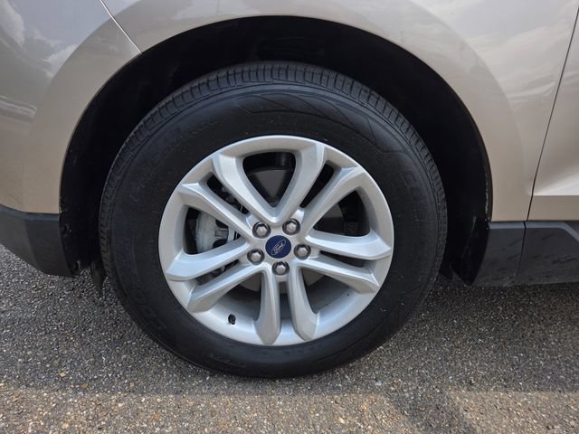Used 2020 Ford Edge SEL FWD image 25
