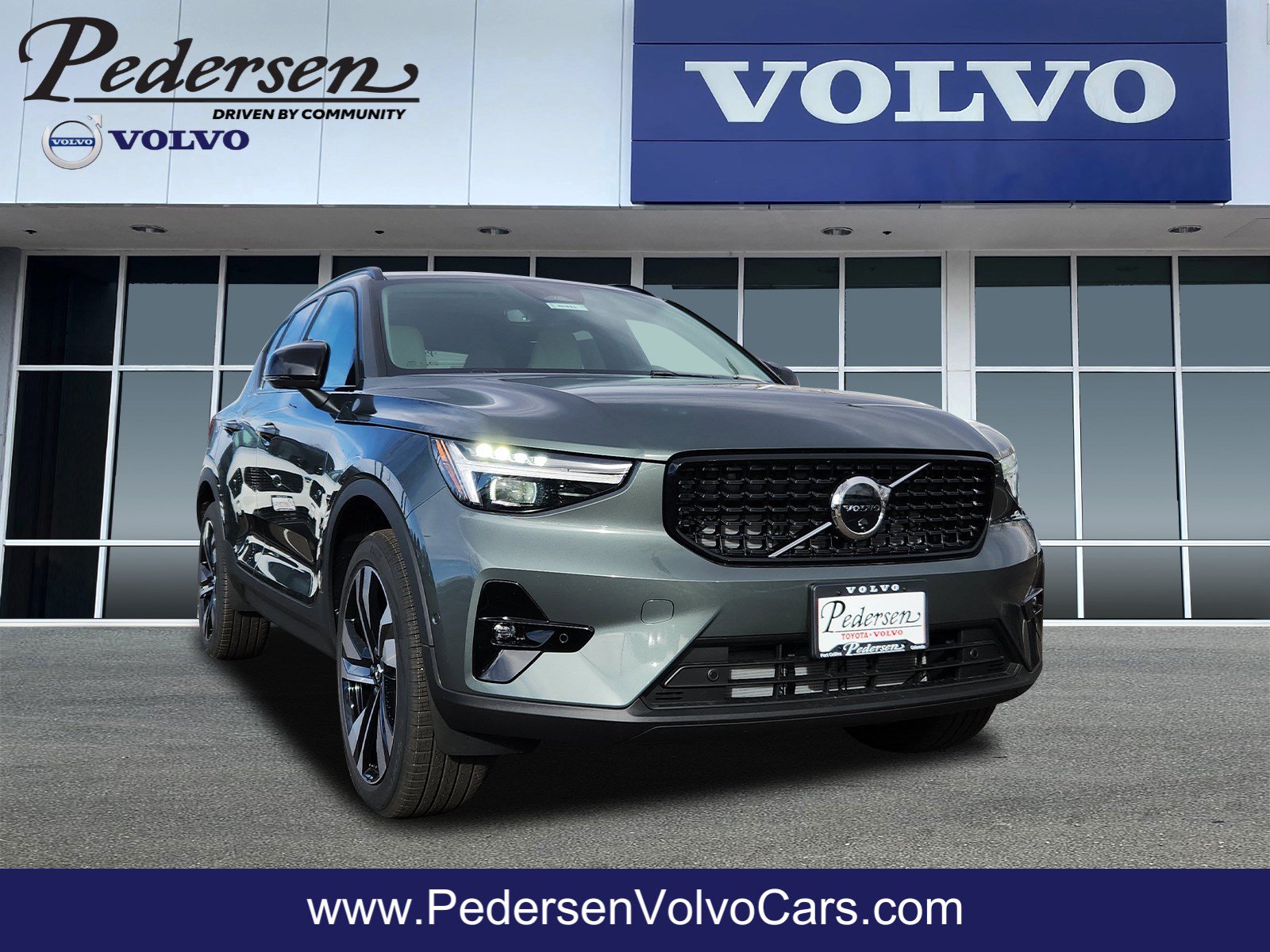 New 2026 Volvo XC40 B5 Ultra w/ Climate Package AWD/4WD image 1