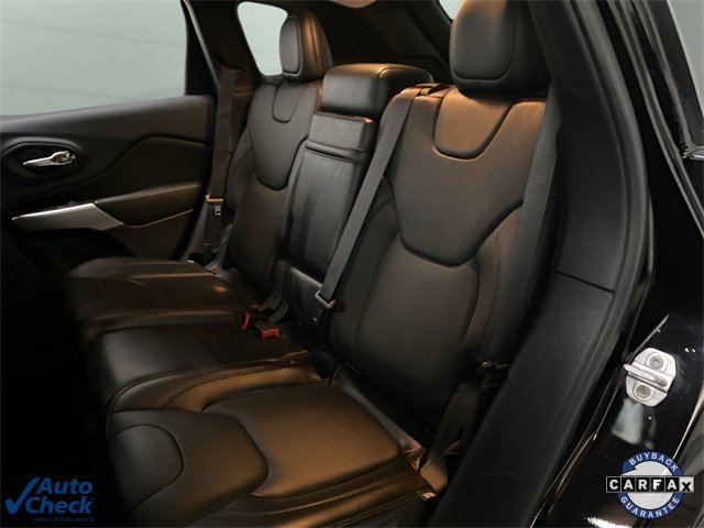 Used 2017 Jeep Cherokee Overland w/ Technology Group image 66