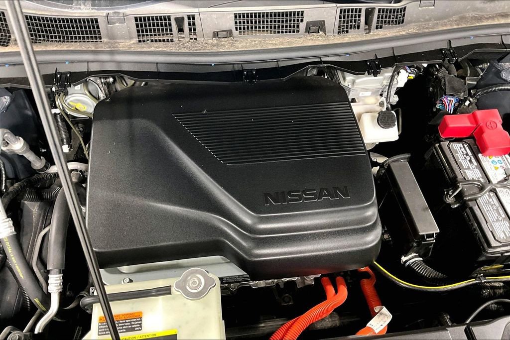 Used 2025 Nissan Leaf S image 40