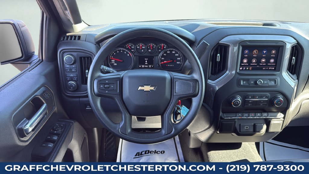 Used 2020 Chevrolet Silverado 1500 Custom w/ Custom Value Package AWD/4WD image 19