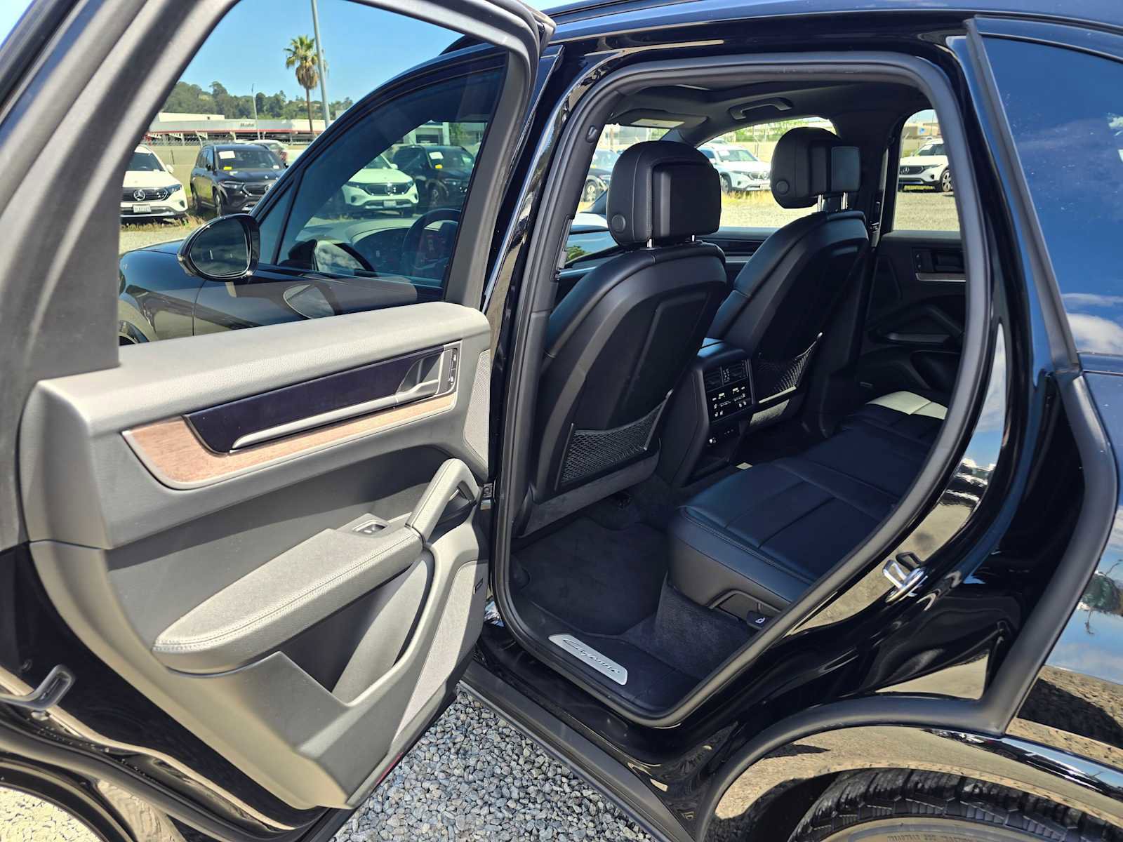 Used 2024 Porsche Cayenne S AWD/4WD image 17