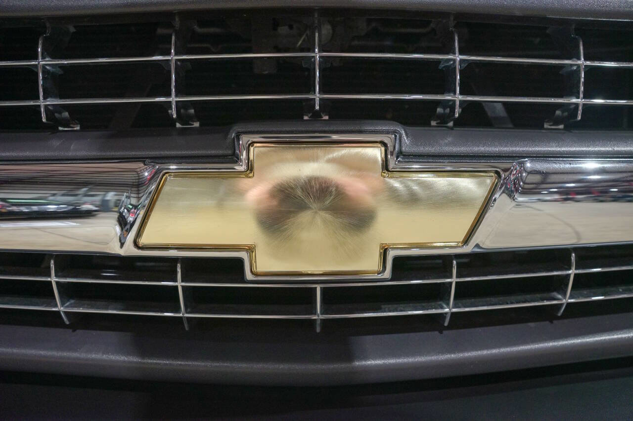 Used 2002 Chevrolet Silverado 1500 LS w/ Off-Road Chassis Pkg AWD/4WD image 21