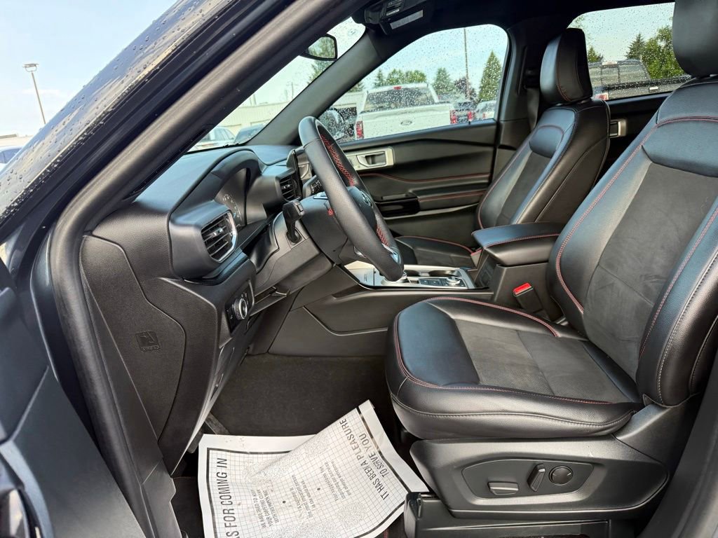 Certified 2024 Ford Explorer ST-Line w/ Class IV Trailer Tow Package AWD/4WD image 24