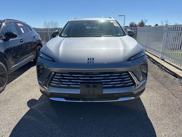 Used 2025 Buick Envision Preferred image 2