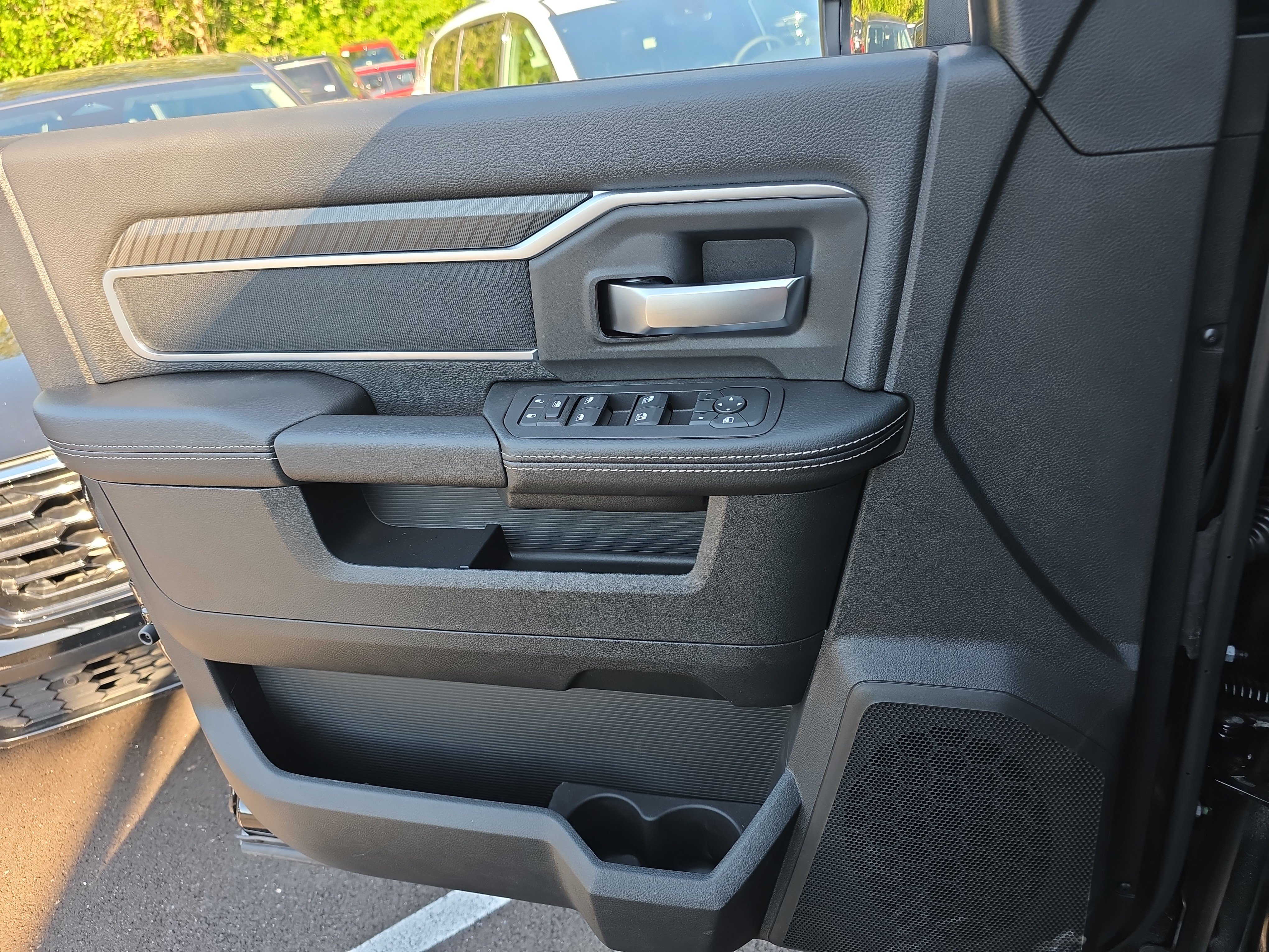 New 2026 RAM 5500 4x4 Crew Cab image 10