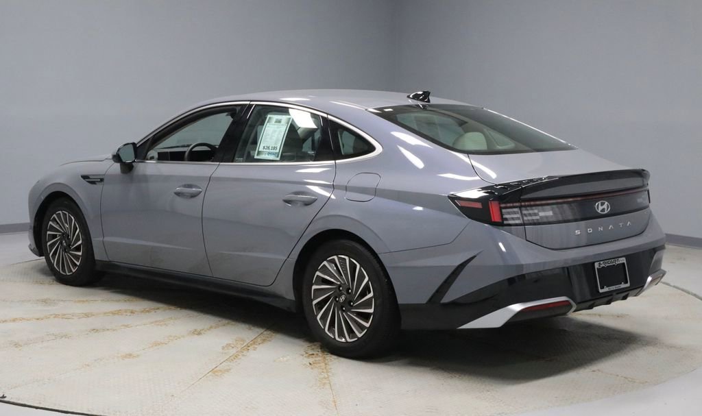 Certified 2025 Hyundai Sonata SEL image 9