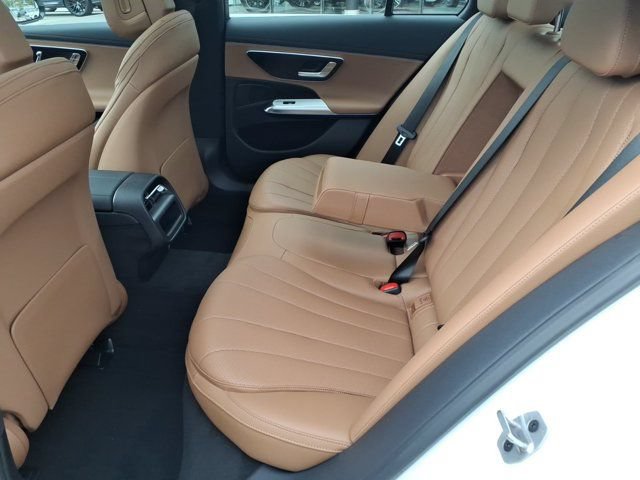 New 2026 Mercedes-Benz E 350 4MATIC Sedan image 18