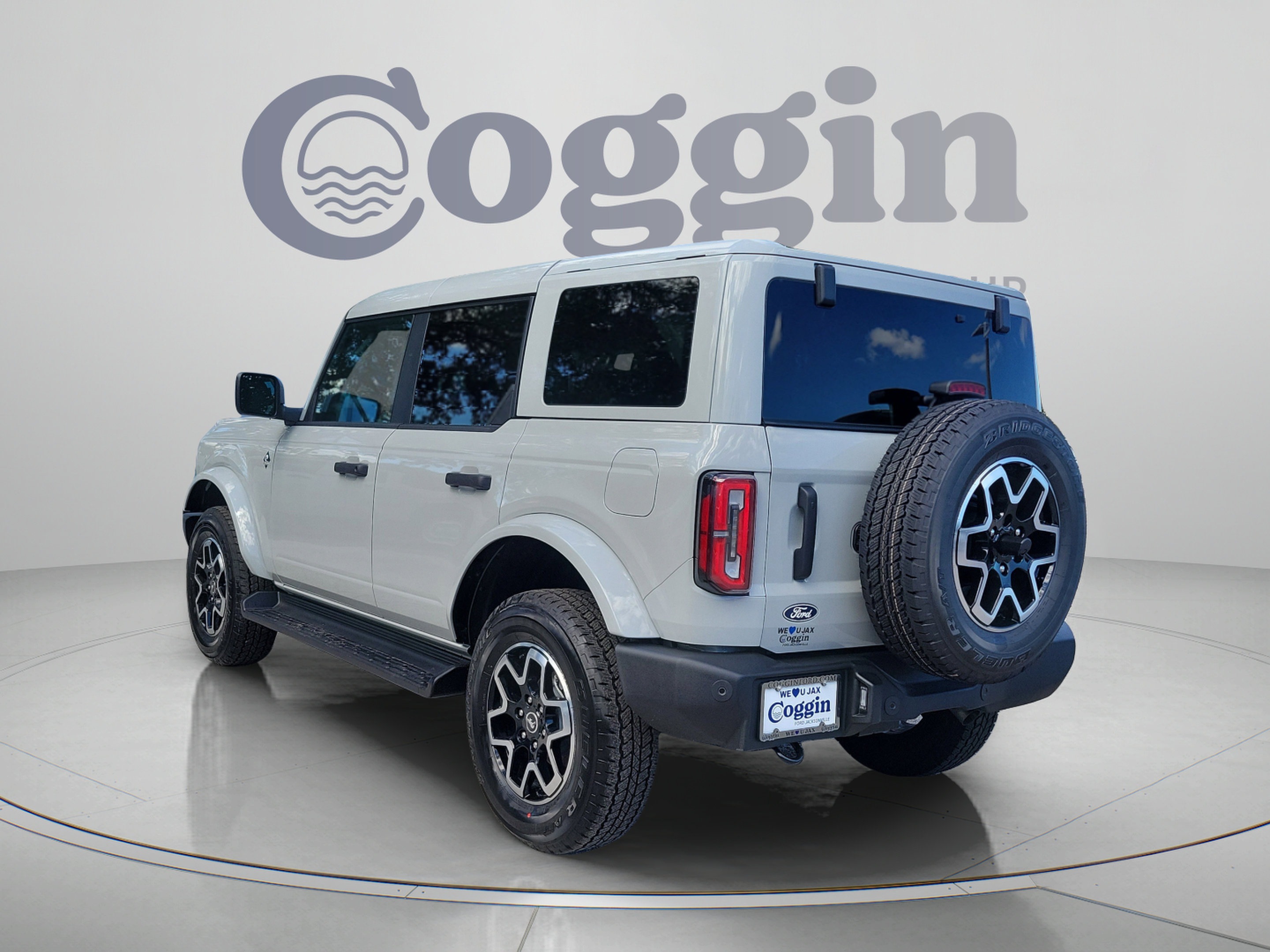 New 2026 Ford Bronco Outer Banks AWD/4WD image 2