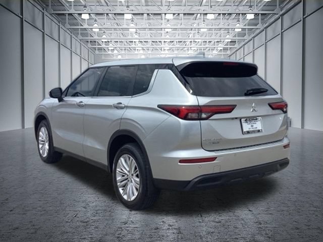 Used 2022 Mitsubishi Outlander ES FWD image 39