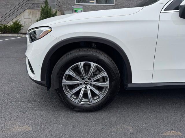 Used 2026 Mercedes-Benz GLC 300 4MATIC image 9