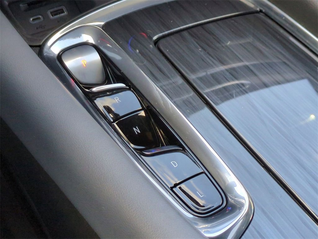 Certified 2023 Buick Enclave Essence image 15