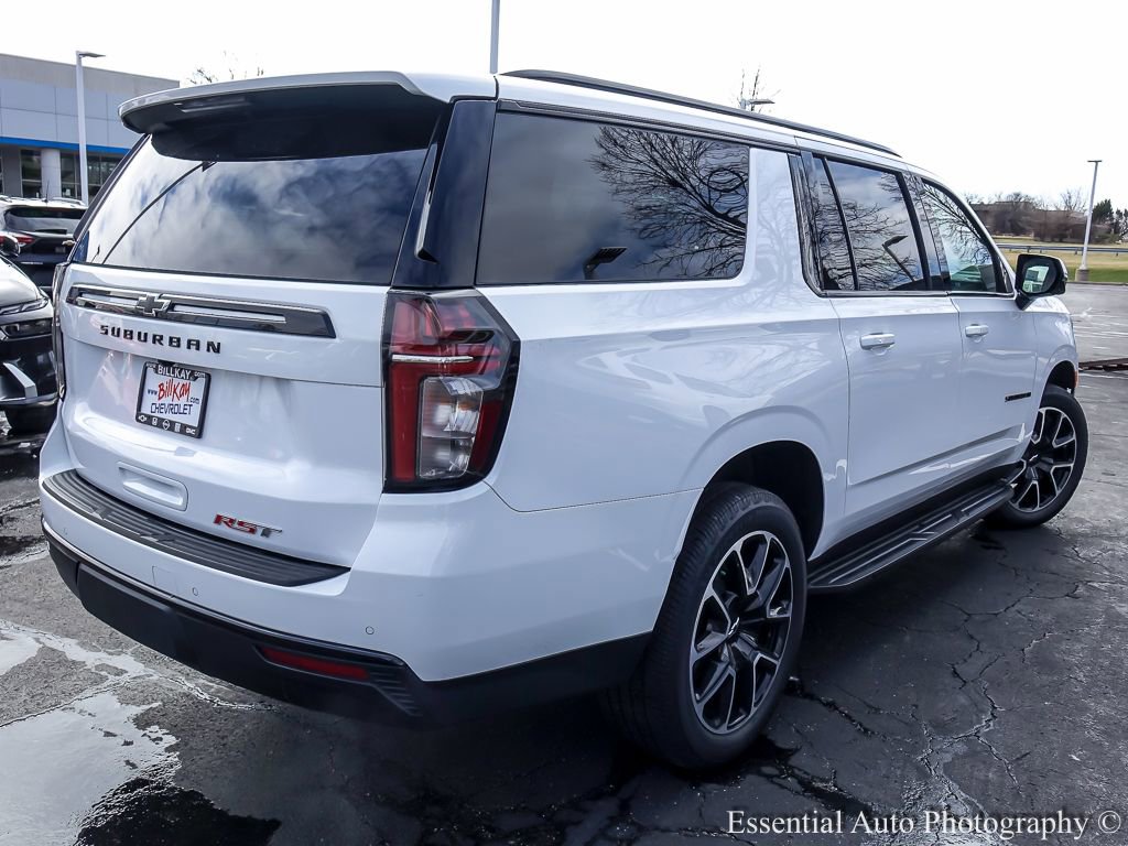 Used 2024 Chevrolet Suburban RST w/ Luxury Package image 11