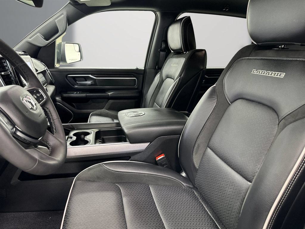 Used 2025 RAM 1500 Laramie AWD/4WD image 14