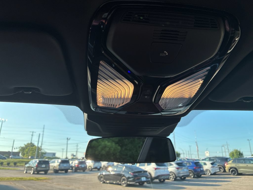 Used 2025 BMW X5 xDrive40i AWD/4WD image 16