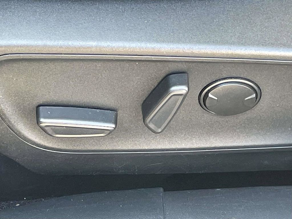 Used 2022 Ford Escape SEL w/ Technology Package image 14