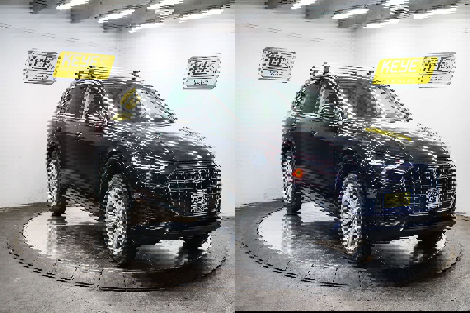 Used 2022 Audi Q8 Premium Plus image 5