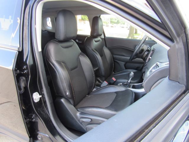 Used 2018 Jeep Compass Latitude w/ Popular Equipment Group image 22