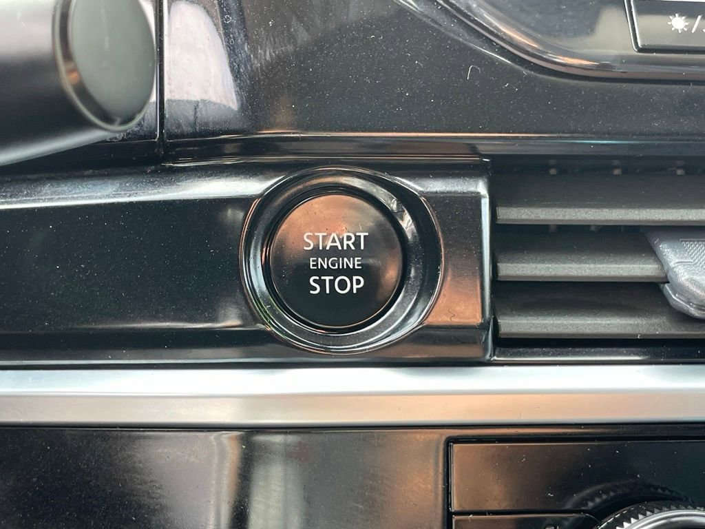 Certified 2025 Nissan Pathfinder SL image 22